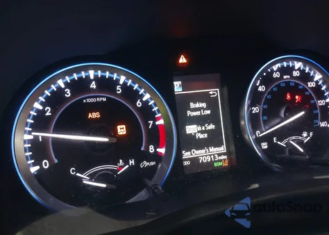 2017 Toyota Highlander Xle z USA, uszkodzony, nr VIN 5TDJZRFH2HS394184